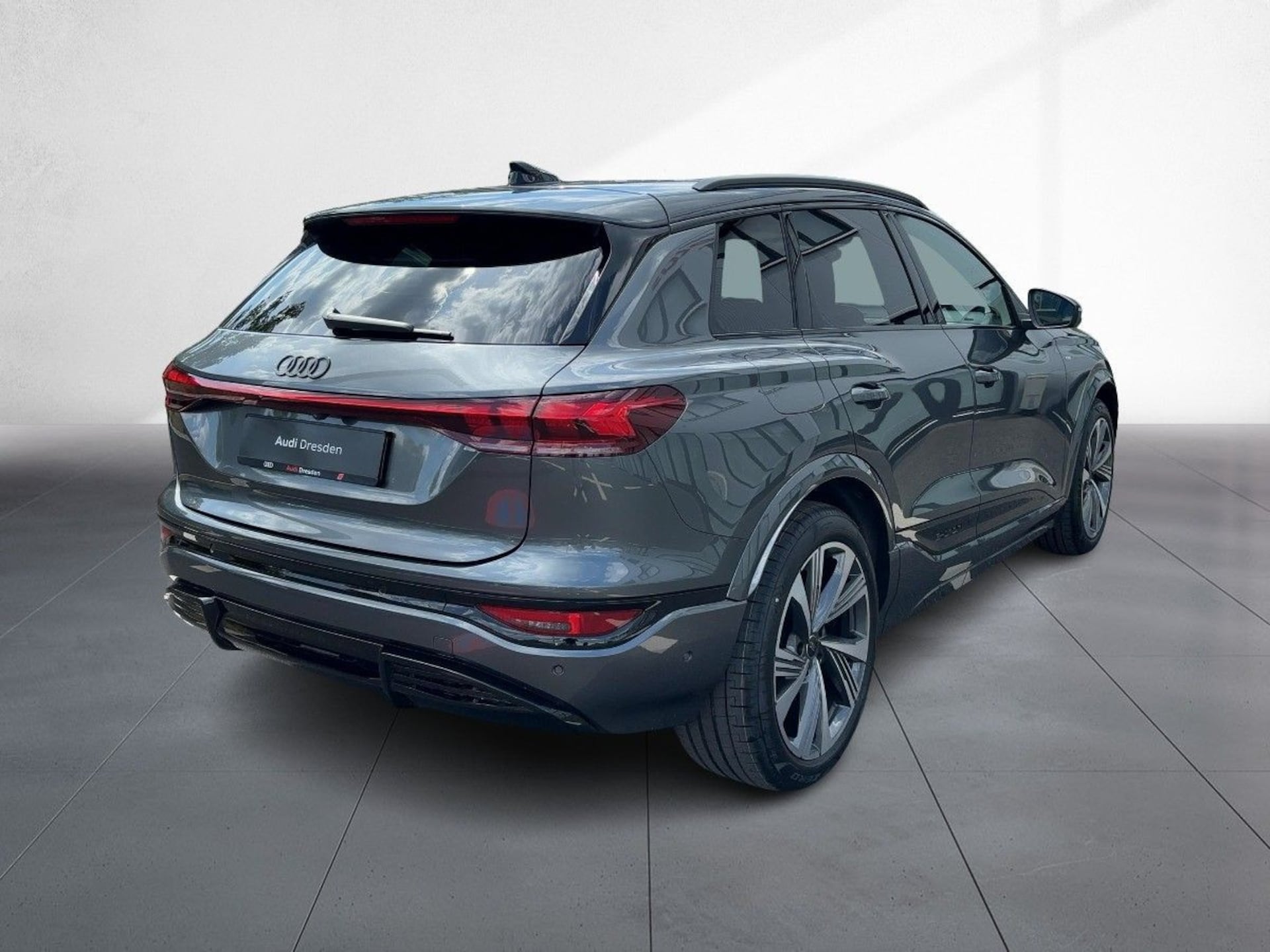 Audi Q6 SUV e-tron