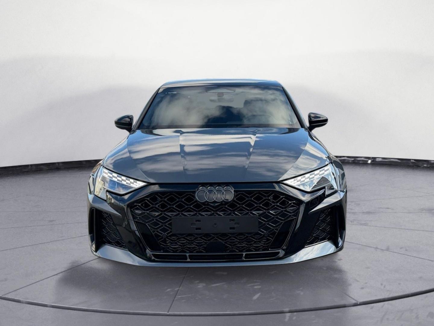 Bild über Audi RS 3 Limousine TFSI quattro 294 kW S tronic - für weitere Informationen kontaktieren Sie den Audi Partner