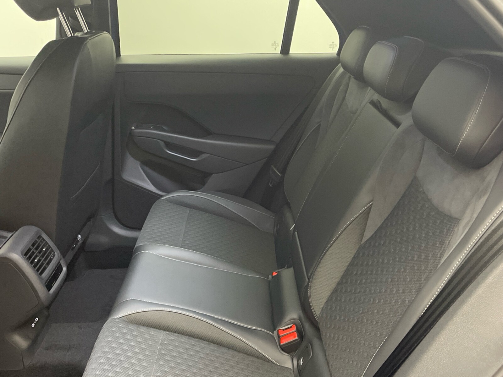 Volkswagen T-Roc – Bild 11