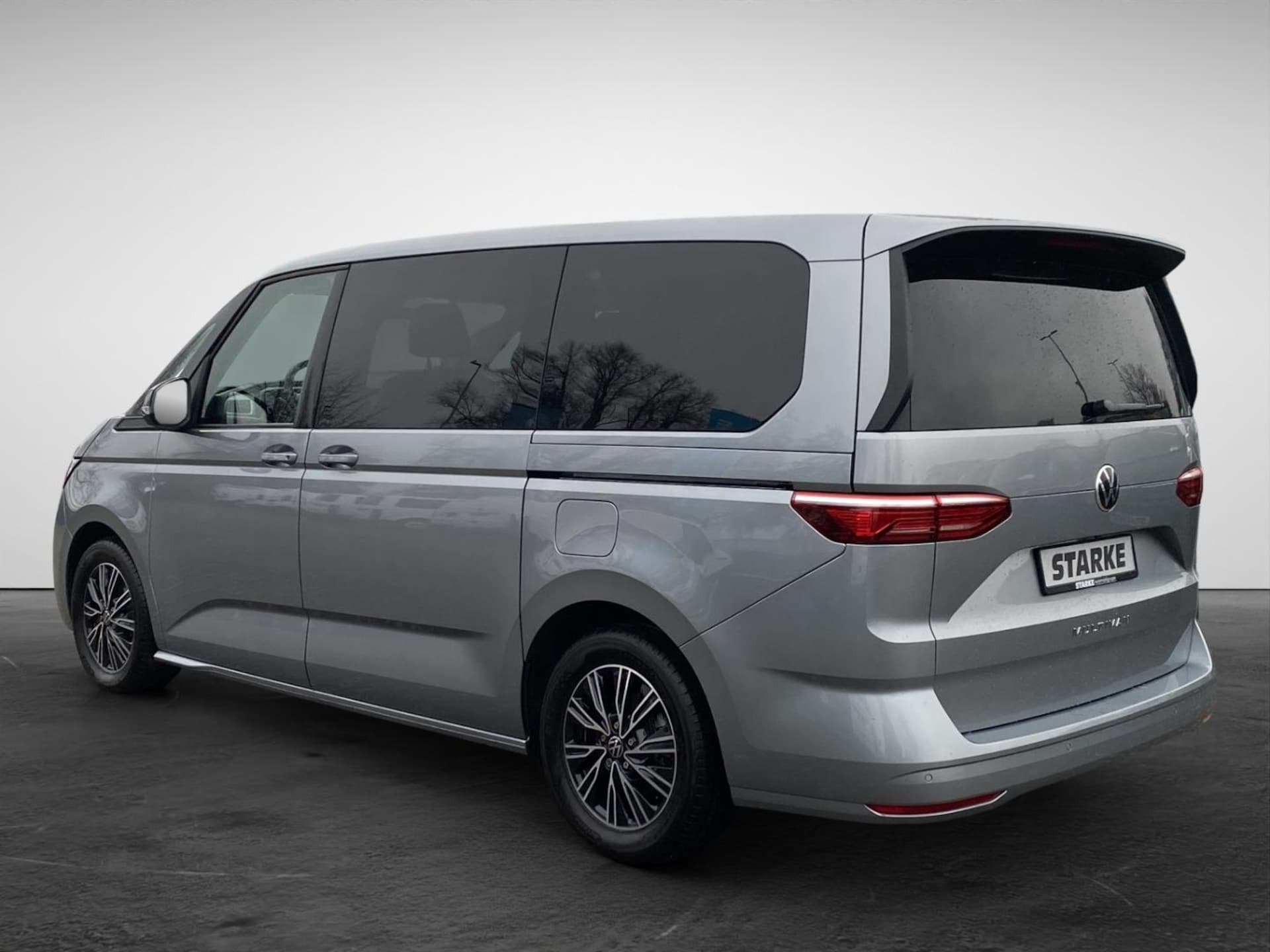 Volkswagen Multivan Langversion Basis-Modell