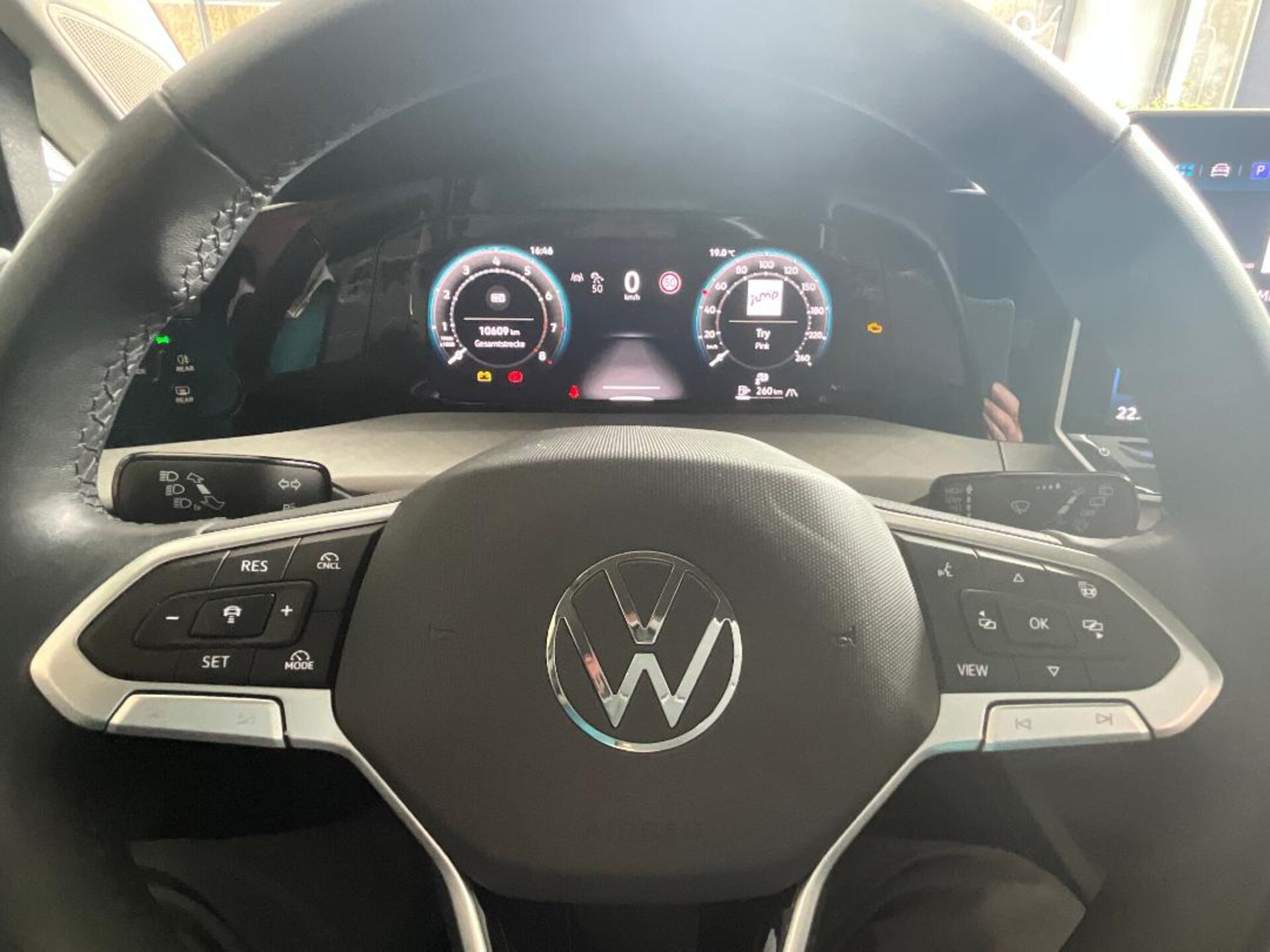 Volkswagen Golf Life