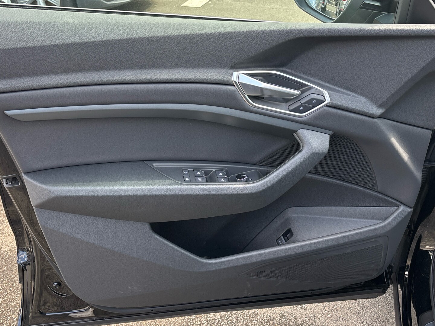 Image about Audi e-tron advanced 50 quattro