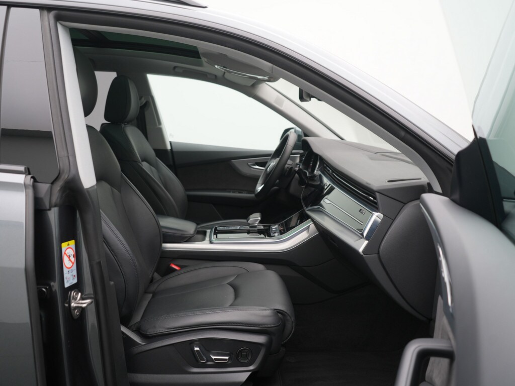 Image about Audi Q8 TFSI e 55 TFSI e quattro tiptronic
