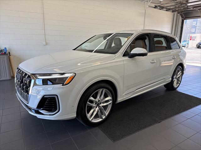 2025 Audi Q7 Premium Plus - Photo 4