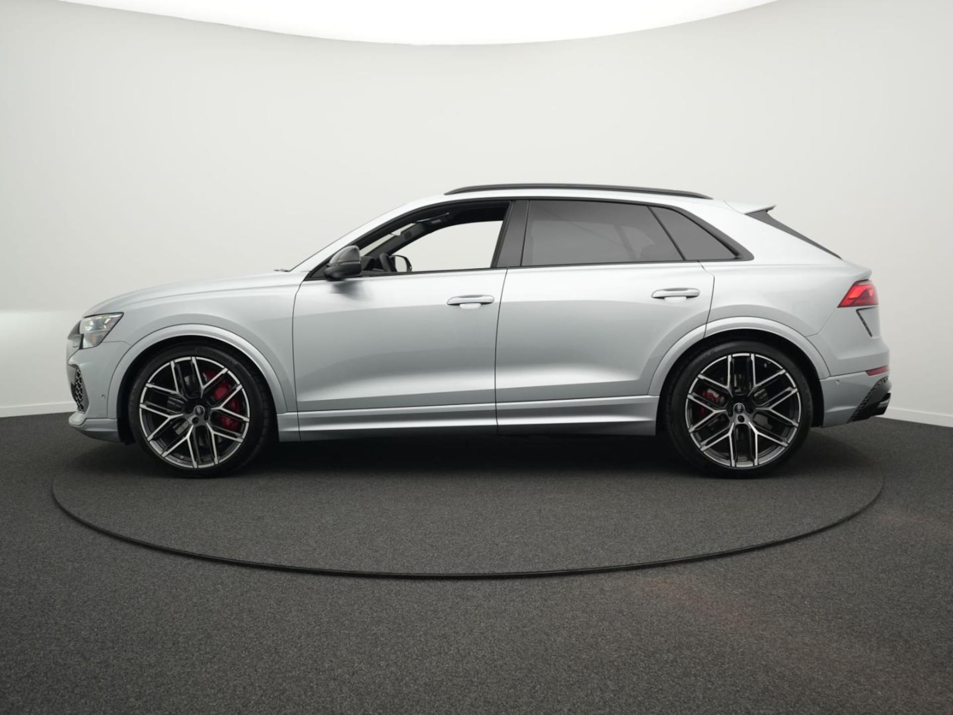 Audi RS Q8 SUV