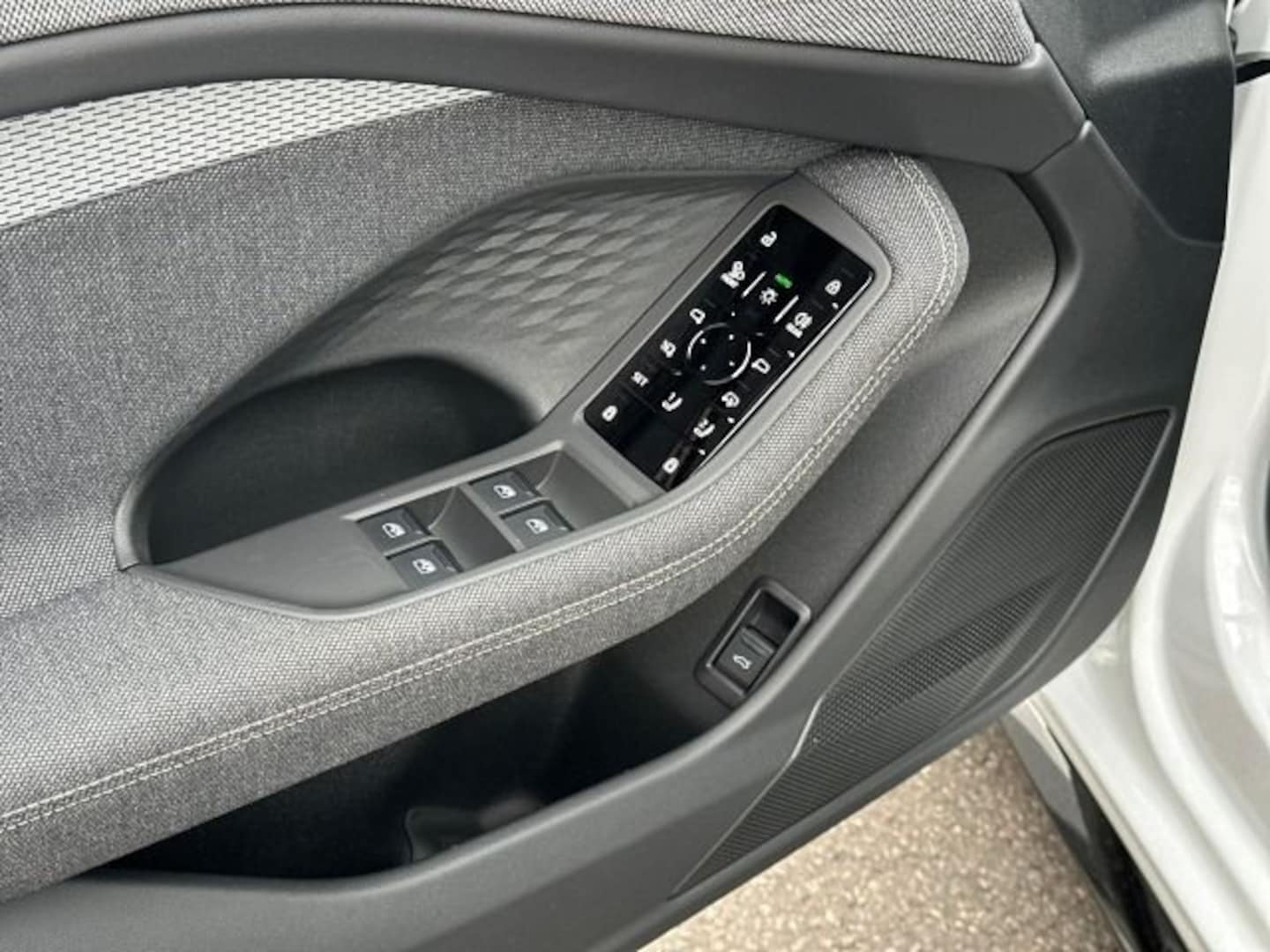 Bild über Audi A6 Avant edition one TDI quattro 150 kW S tronic - für weitere Informationen kontaktieren Sie den Audi Partner