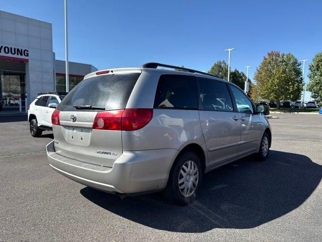 2010 Toyota Sienna
