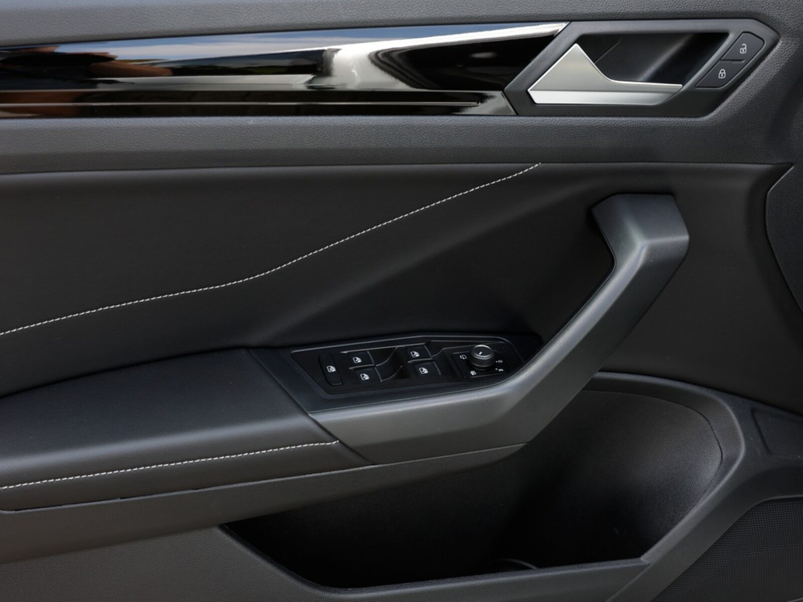 Volkswagen T-Roc – Bild 15