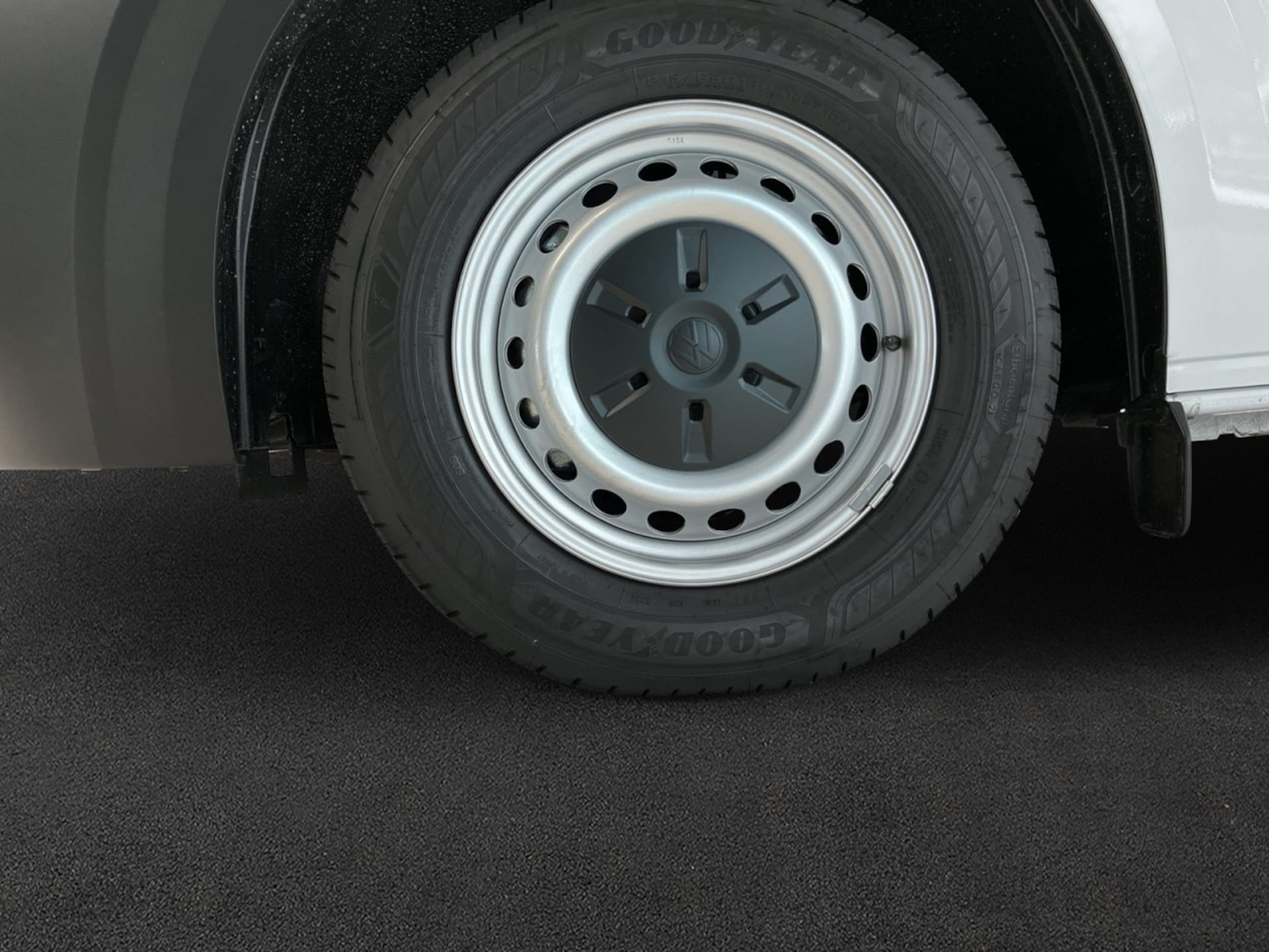 Volkswagen Transporter Kasten langer Radstand