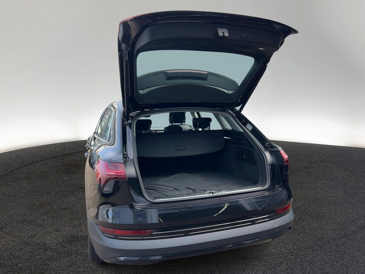 Image about Audi e-tron 55 quattro