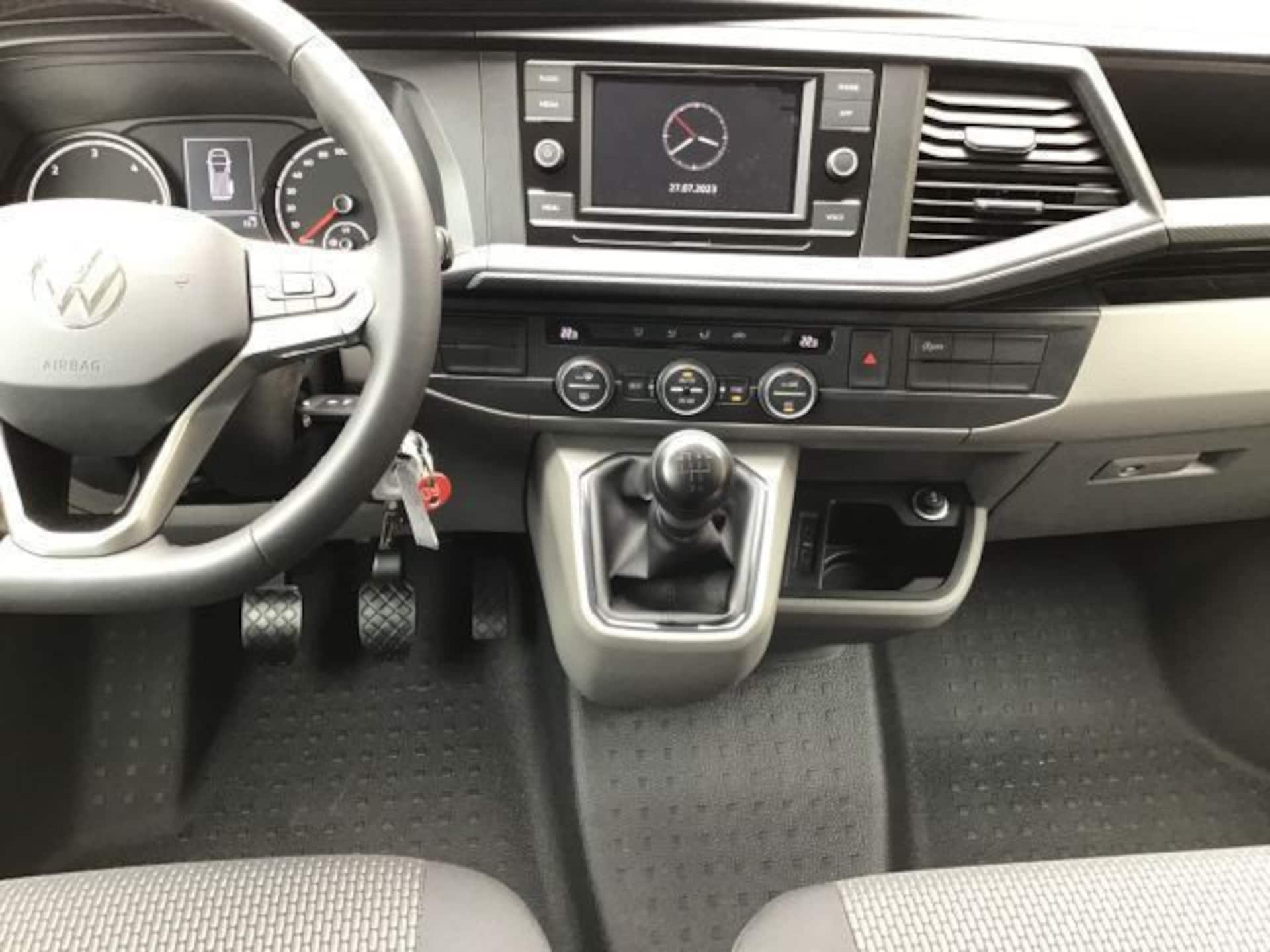Volkswagen T6.1 Caravelle kurzer Radstand Trendline