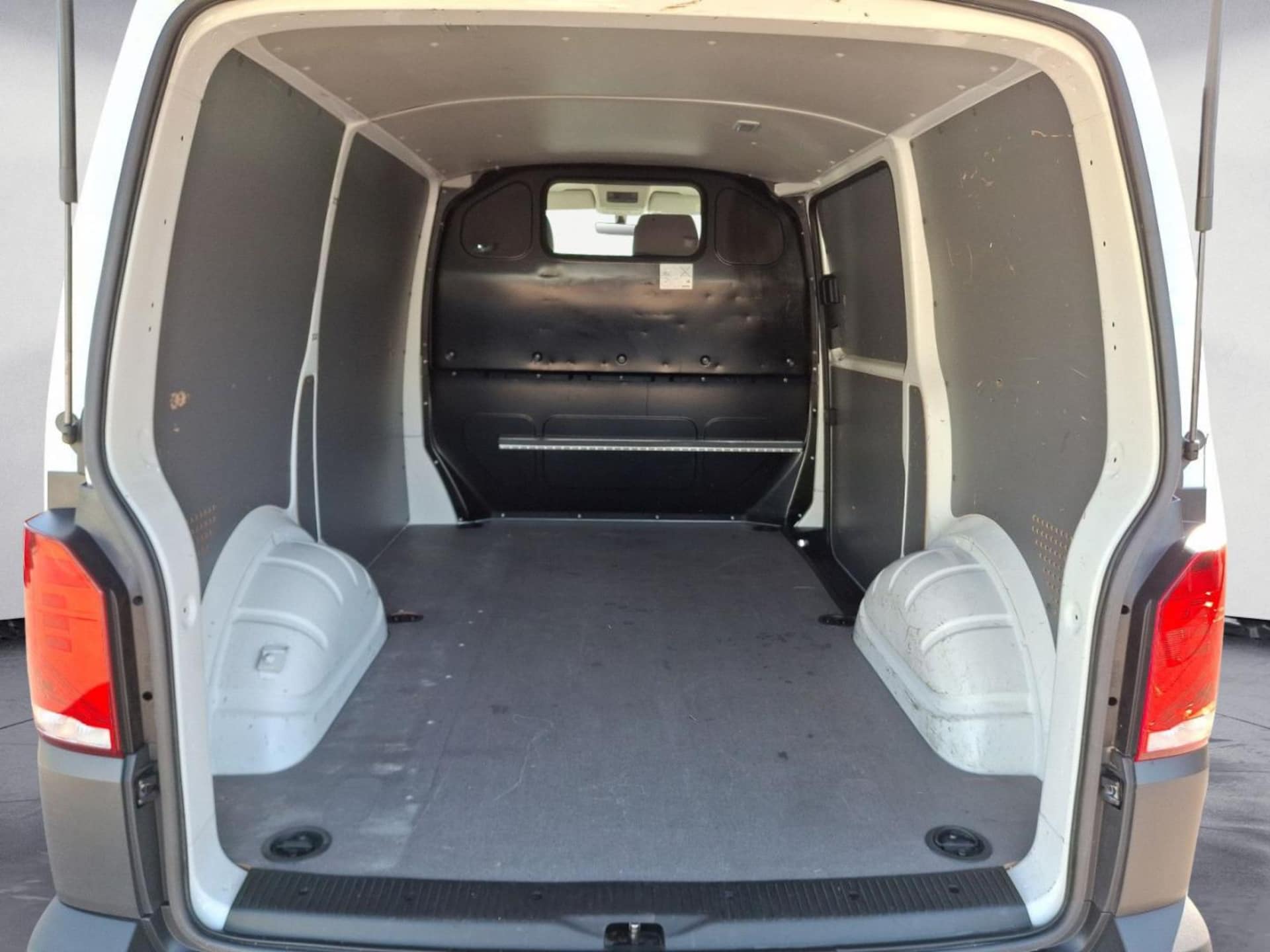Volkswagen T6.1 Transporter Kasten kurzer Radstand EcoProfi