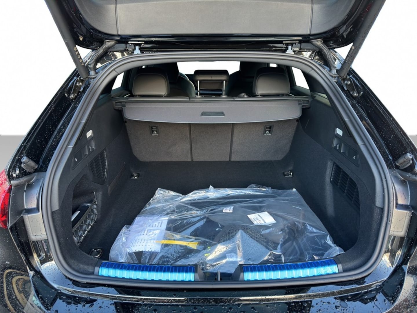 Bild über Audi A5 Avant TDI quattro 150 kW S tronic - für weitere Informationen kontaktieren Sie den Audi Partner