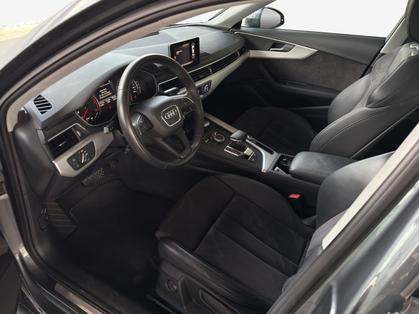 Image about Audi A4 Limousine 40 TFSI 140 kW (190 PS) S tronic
