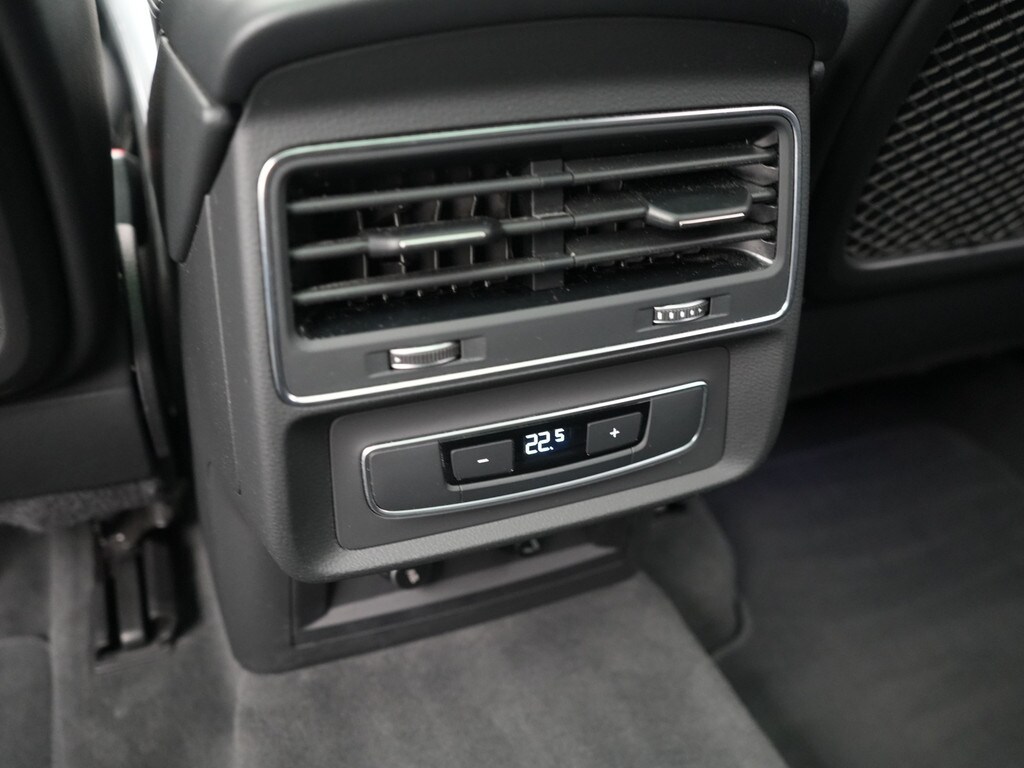 Image about Audi Q8 TFSI e 55 TFSI e quattro tiptronic