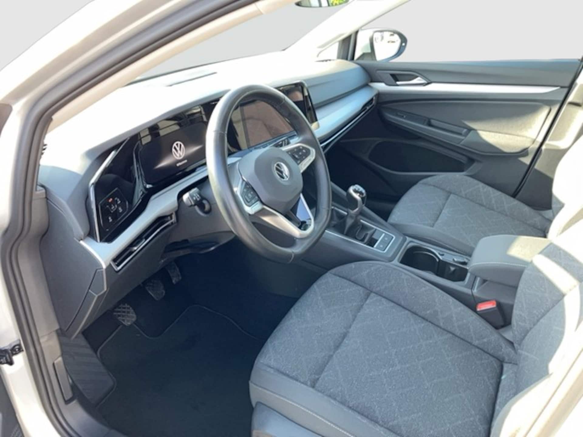 Volkswagen Golf Life