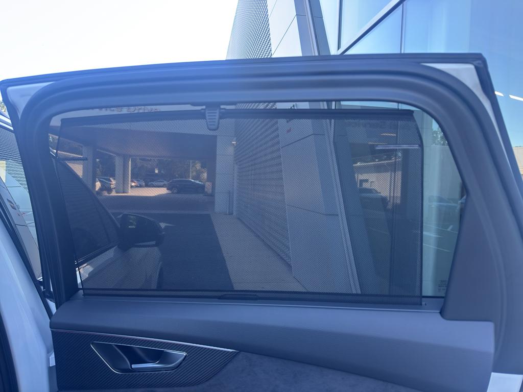 2026 Audi SQ7 Premium Plus - Photo 15