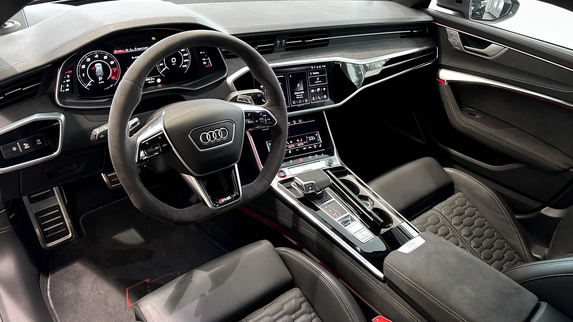 Bild som visar Audi RS 6 Avant RS 6 Avant performance 630 hk tiptronic - för mer information kontakta din Audi Partner