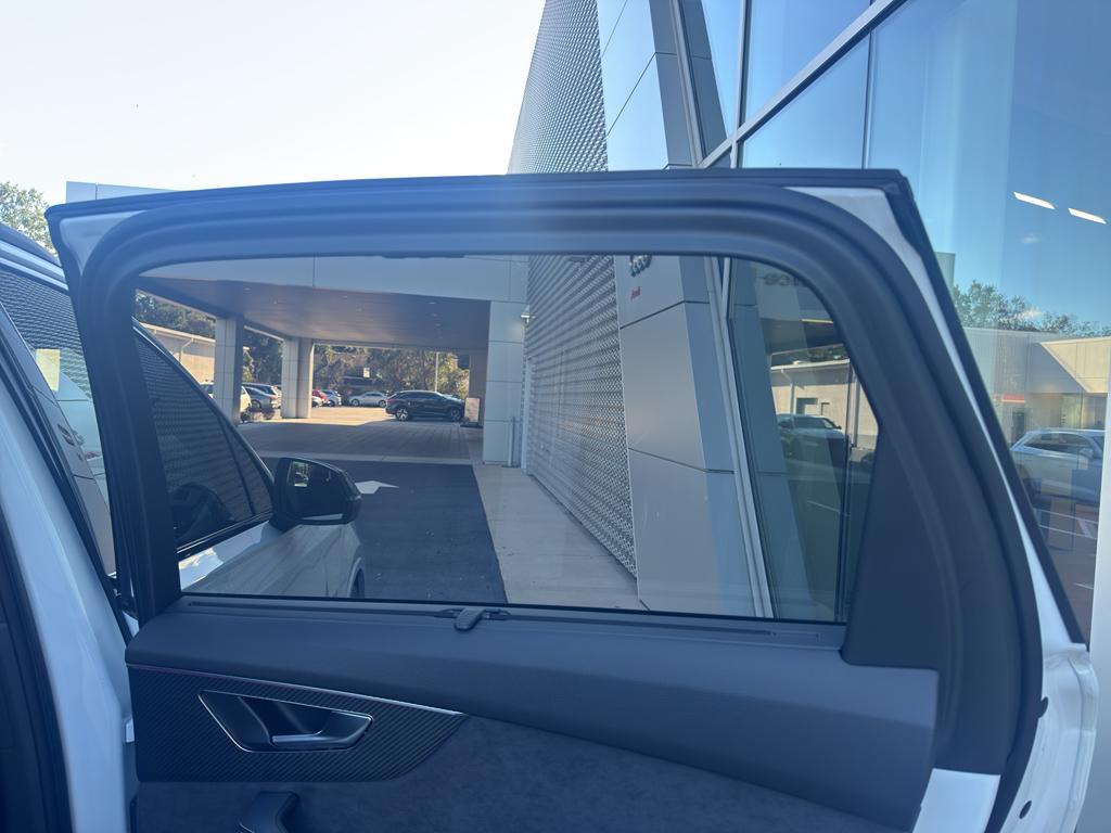 2026 Audi SQ7 Premium Plus - Photo 16
