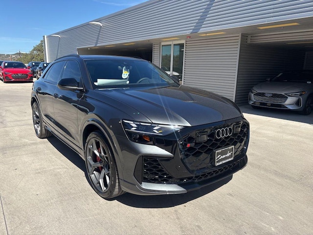 2026 Audi RS Q8 SUV performance