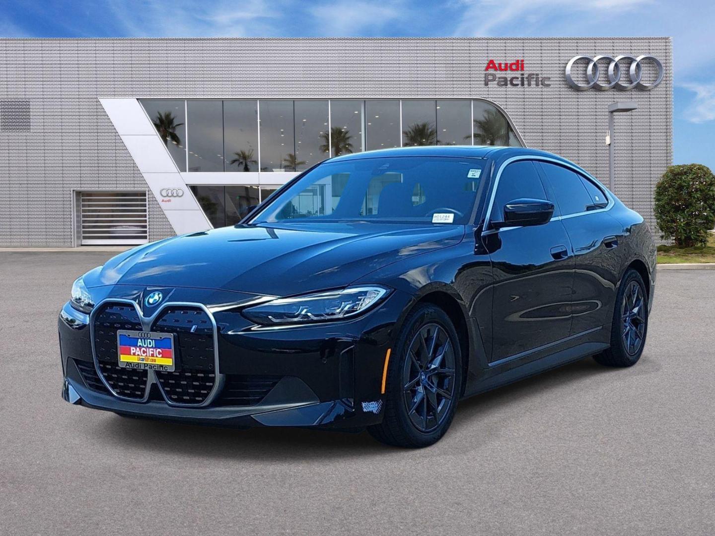 2024 BMW i4 eDrive35's photo