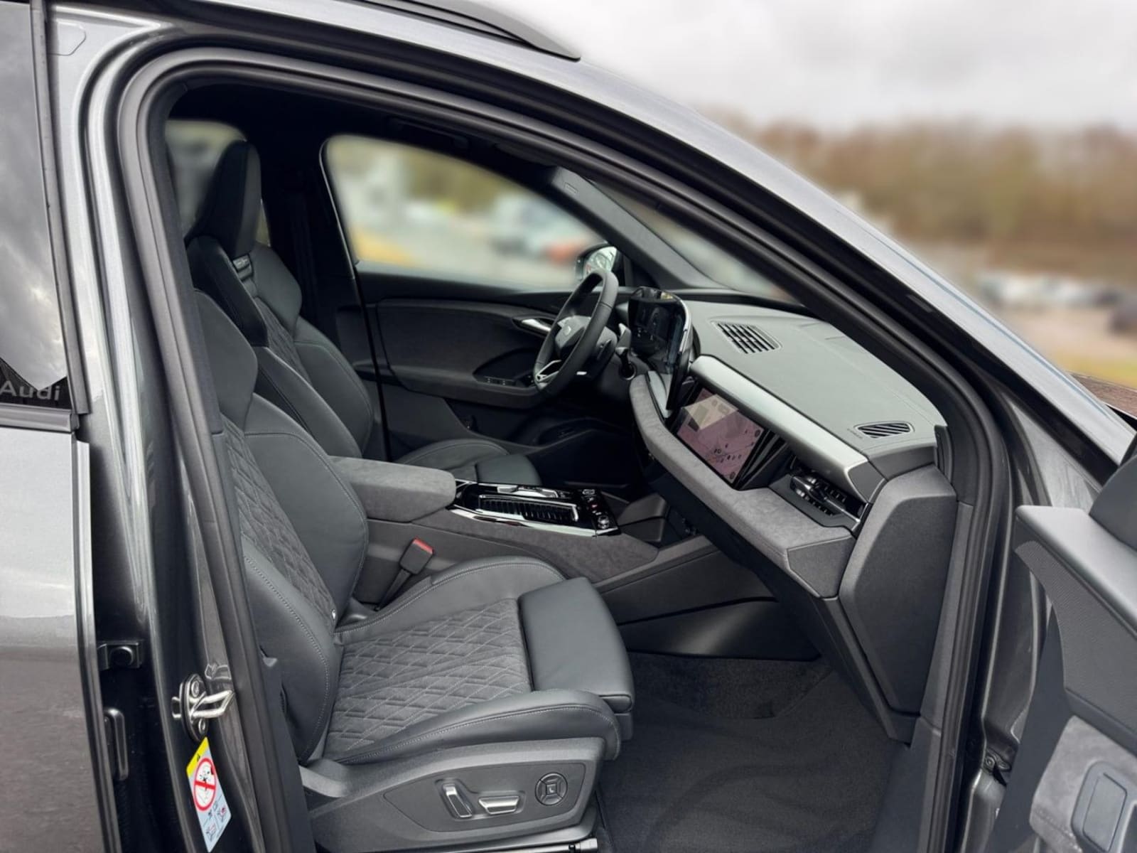 Audi Q6 Sportback e-tron – Bild 14