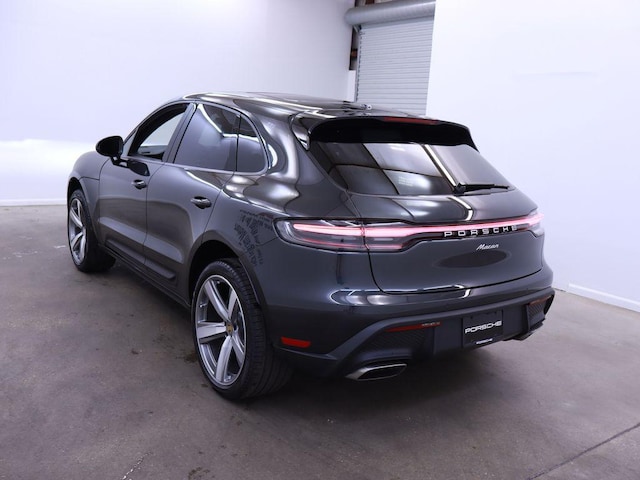 2025 Porsche Macan