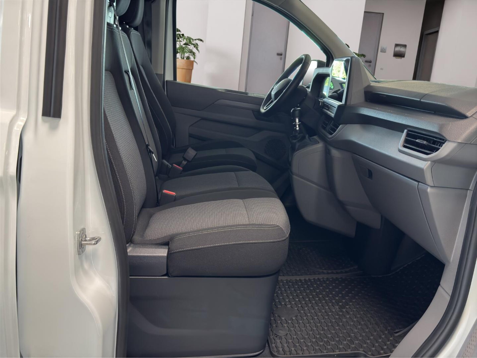 Volkswagen Transporter Kasten kurzer Radstand