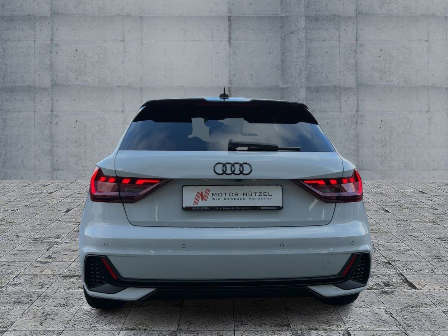 Bild über Audi A1 Sportback S line 30 TFSI S tronic - für weitere Informationen kontaktieren Sie den Audi Partner
