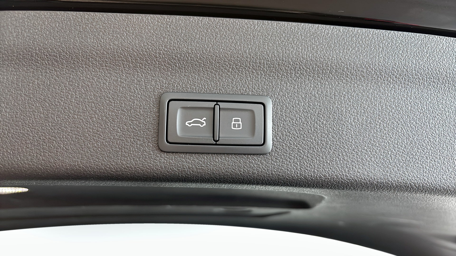 Bild som visar Audi RS 6 Avant RS 6 Avant performance 630 hk tiptronic - för mer information kontakta din Audi Partner