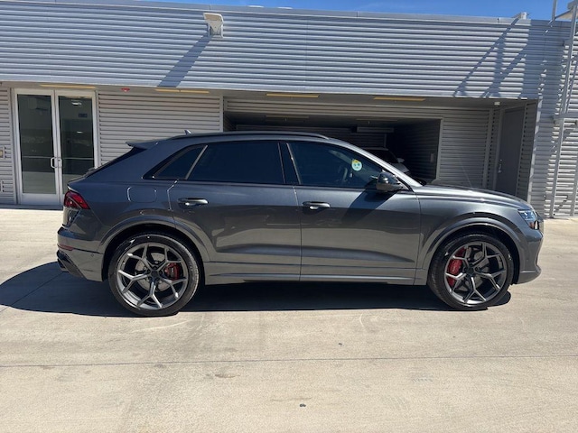 2026 Audi RS Q8 SUV performance