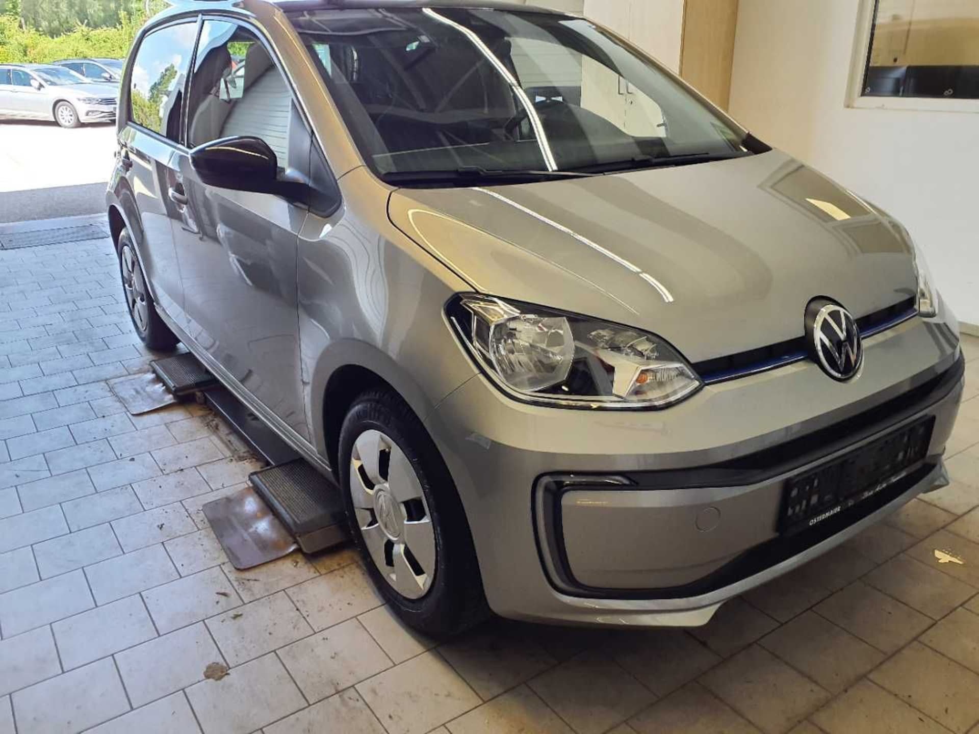 Volkswagen e-up! Style "Plus"