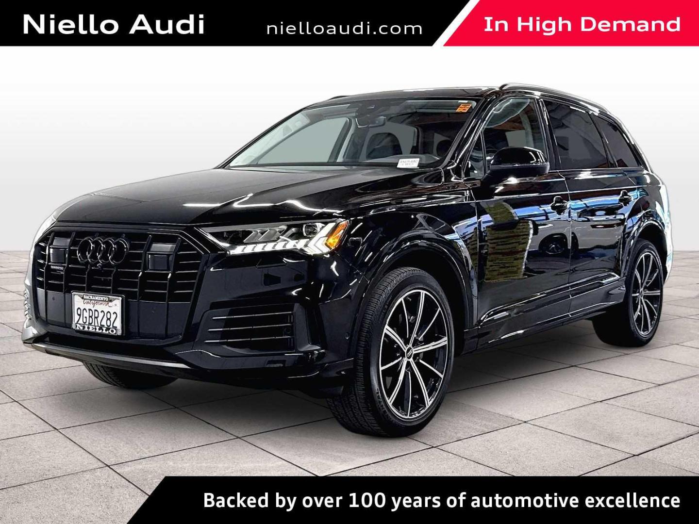 2023 Audi Q7 55 Premium Plus quattro Tiptronic's photo