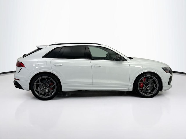 2026 Audi RS Q8 SUV performance