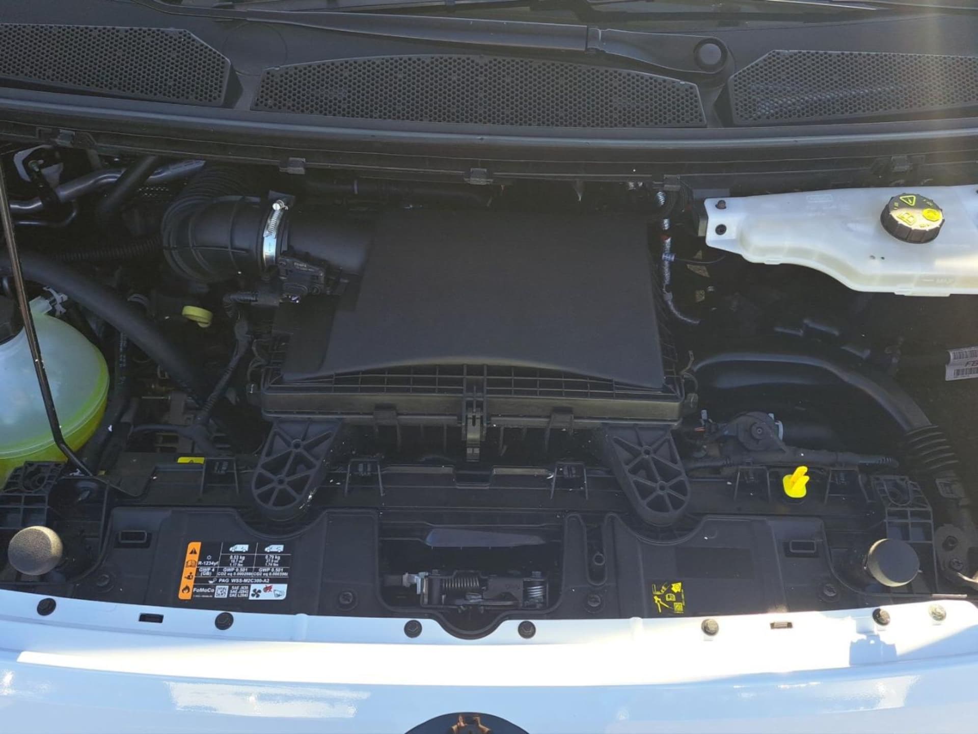Volkswagen Transporter Kasten kurzer Radstand