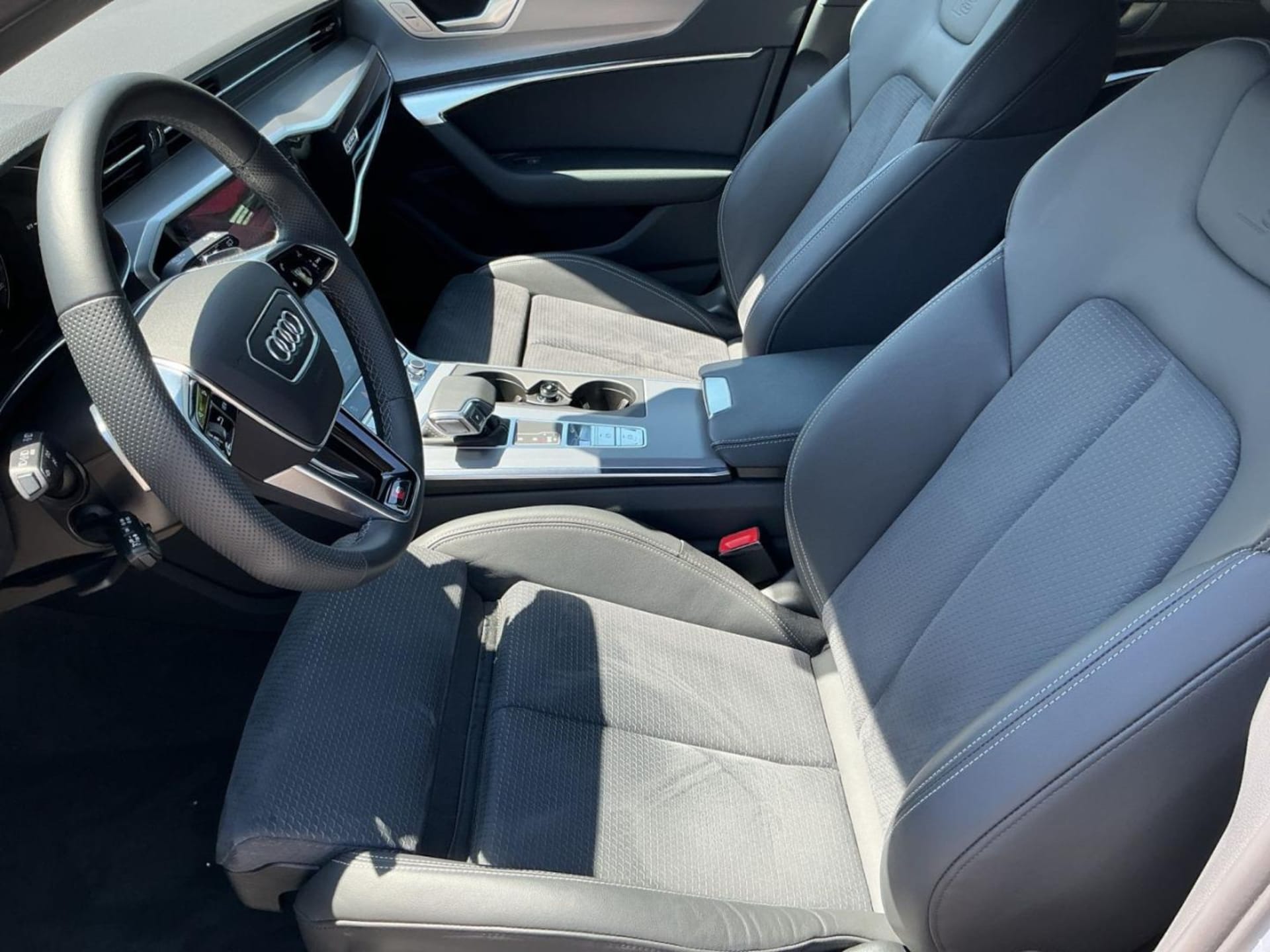 Audi A6 Avant TFSI e Design