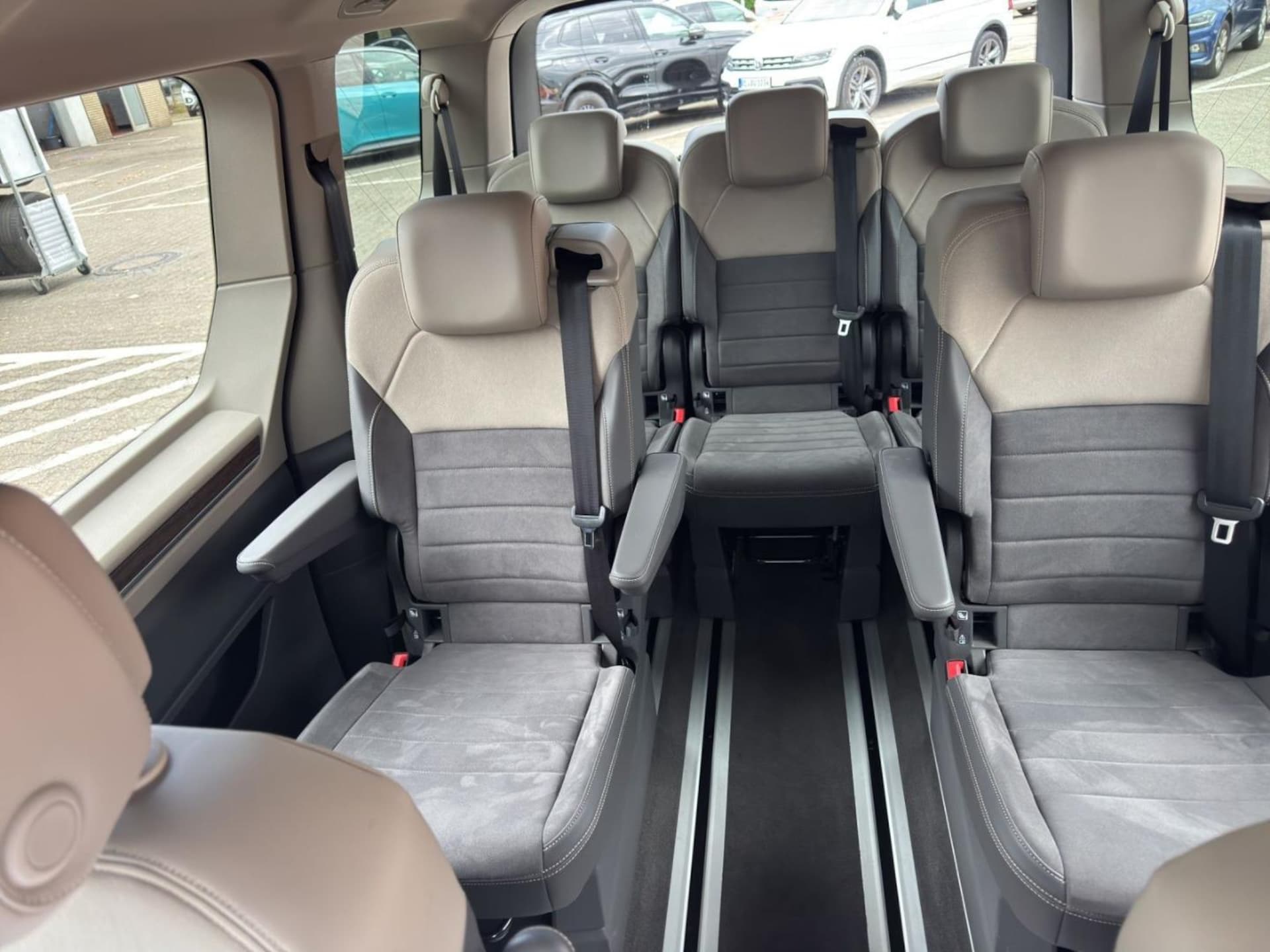 Volkswagen Multivan Style