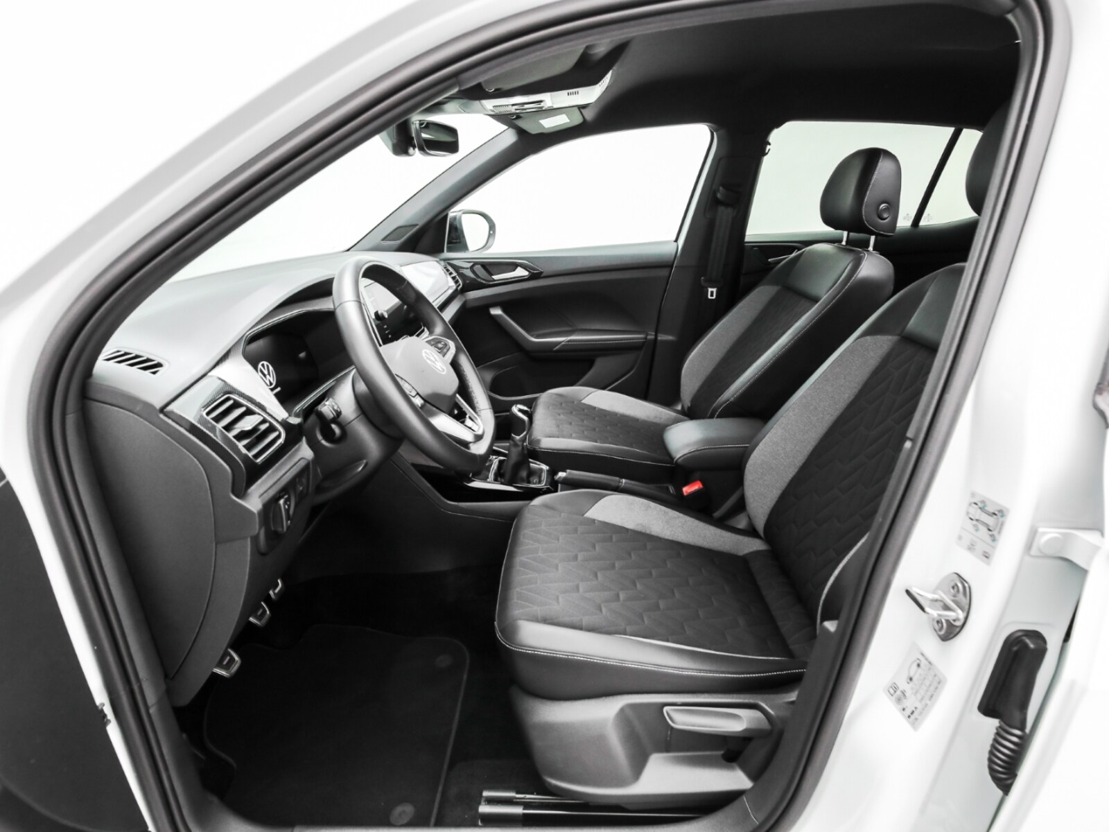 Volkswagen T-Cross – Bild 6