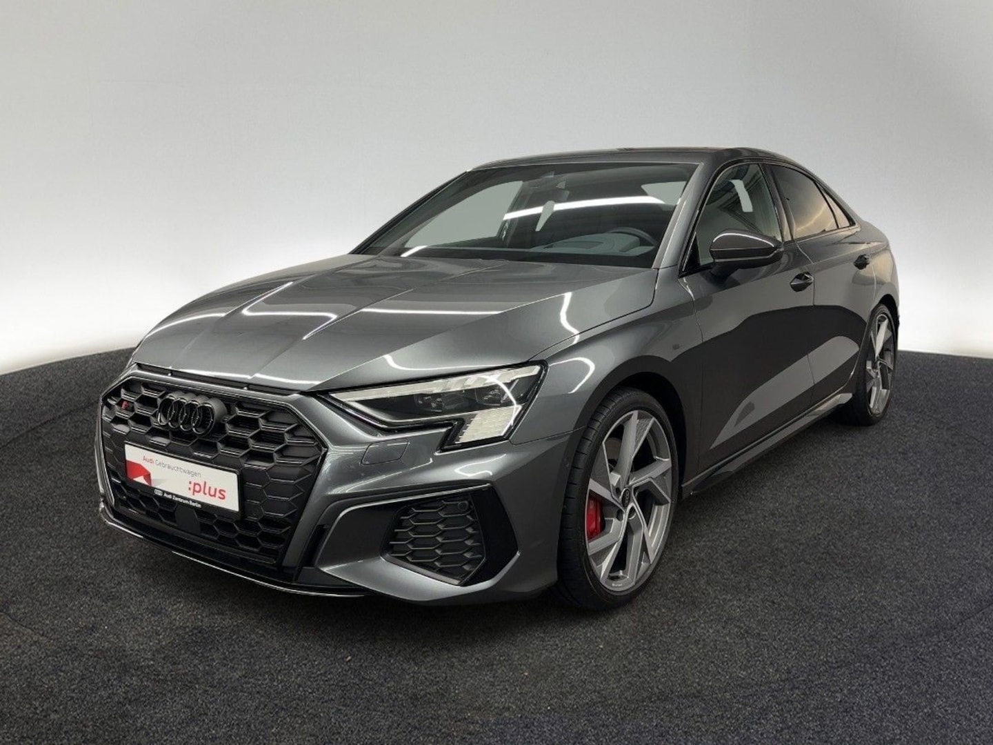 Bild über Audi S3 Limousine TFSI quattro S tronic - für weitere Informationen kontaktieren Sie den Audi Partner