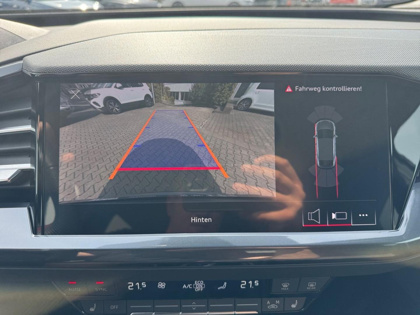 Bild über Audi Q4 Sportback e-tron 50 e-tron quattro - für weitere Informationen kontaktieren Sie den Audi Partner