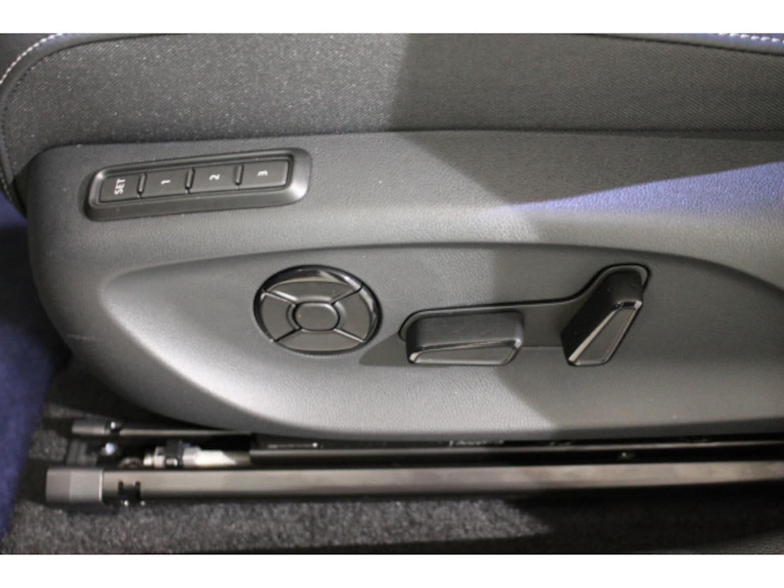 Volkswagen T-Roc – Bild 12