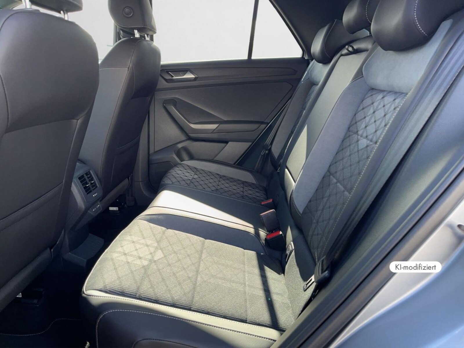 Volkswagen T-Roc – Bild 14