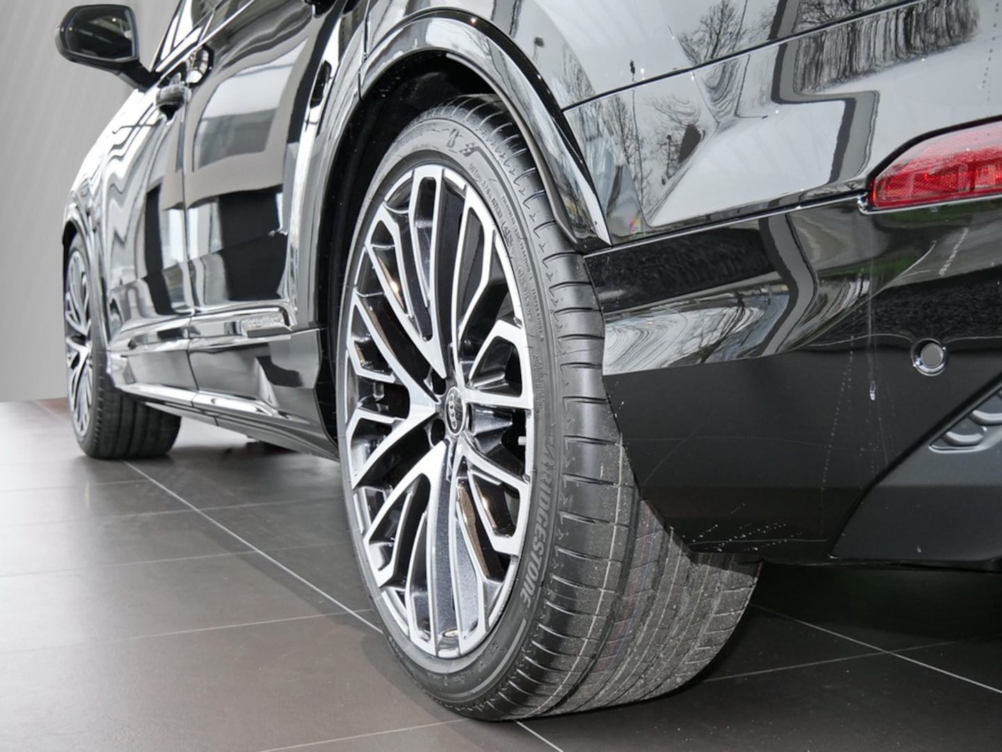 Bild über Audi Q7 SUV S line business TDI quattro 210 kW tiptronic - für weitere Informationen kontaktieren Sie den Audi Partner