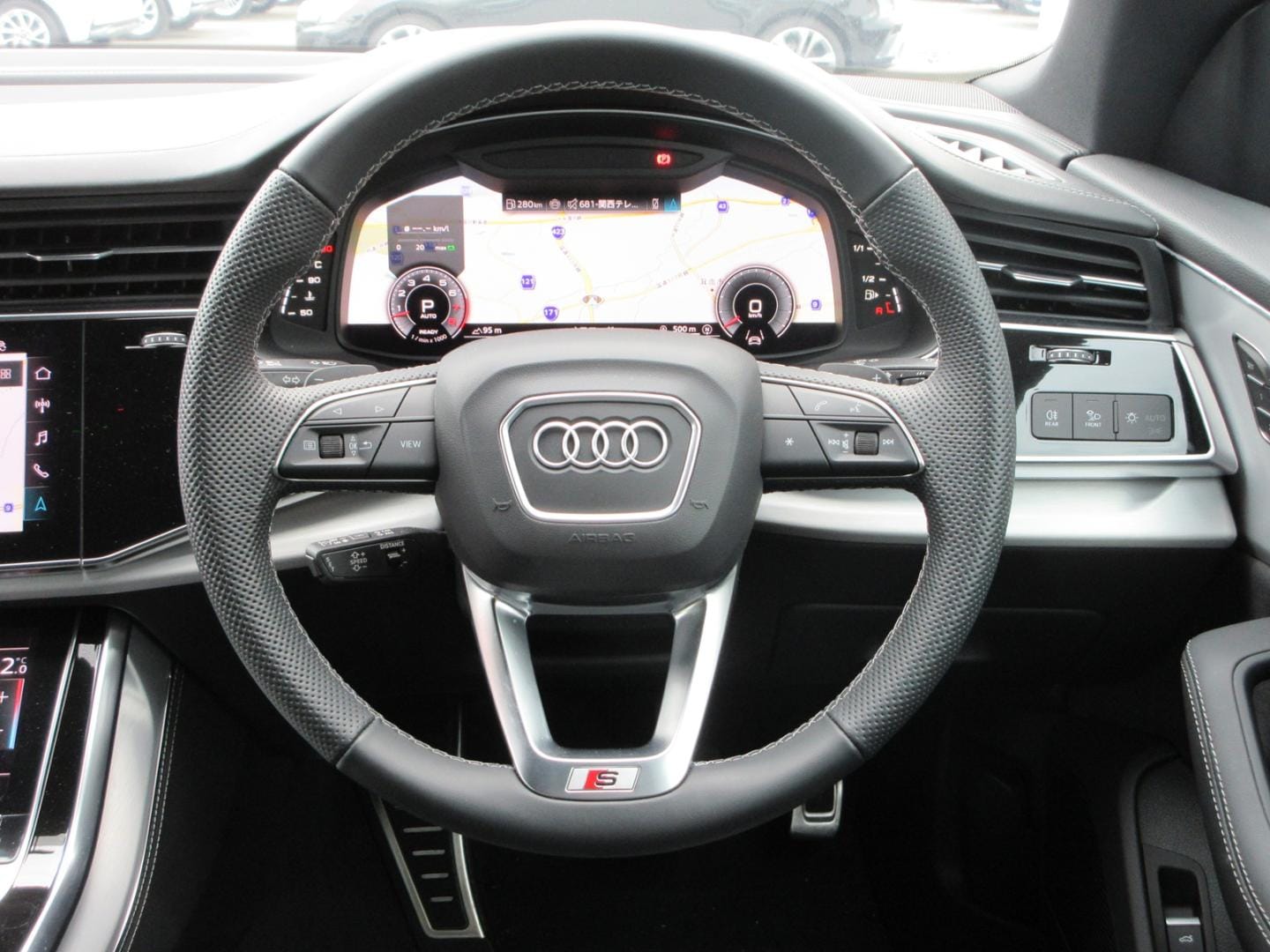 Audi Q8 SUV 55 TFSI quattro S line 250(340) kW(PS) tiptronic for more details contact your dealer