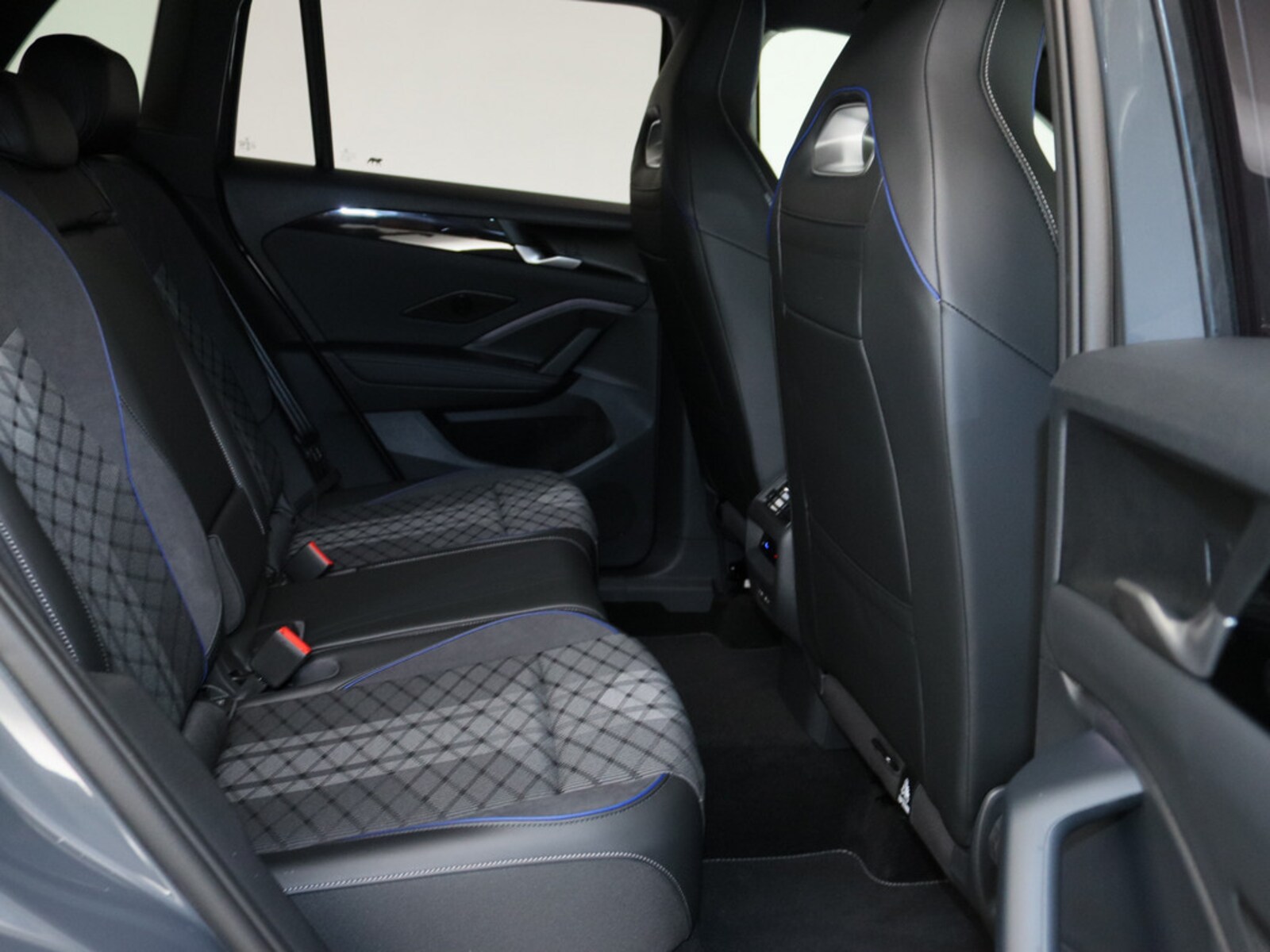 Volkswagen Tiguan – Bild 10