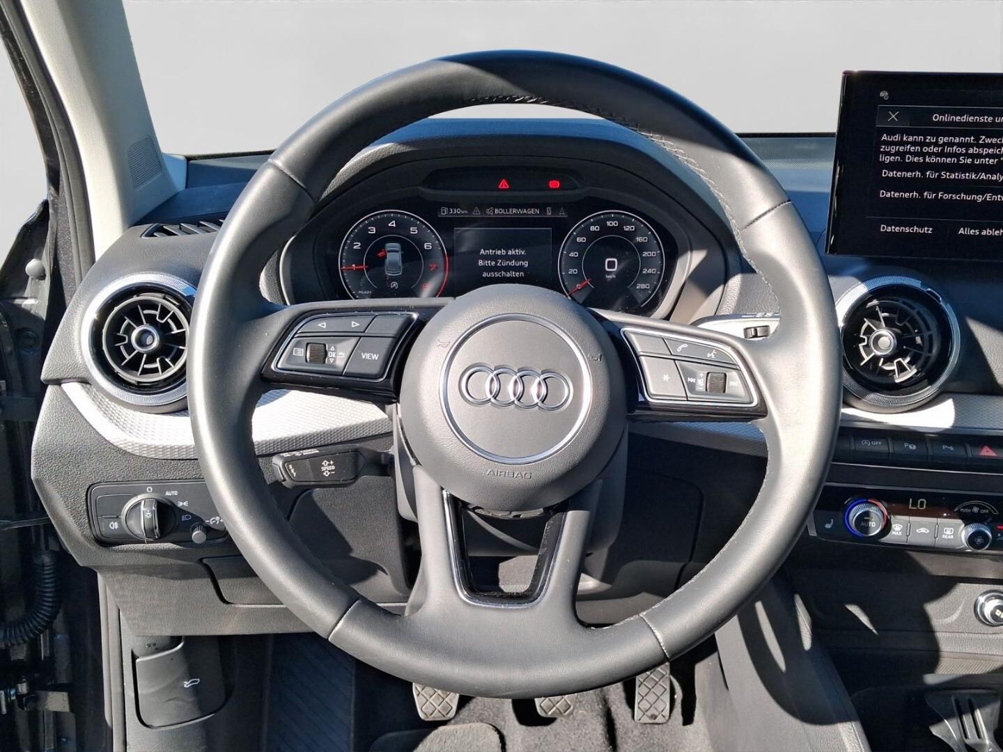 Bild über Audi Q2 S line 30 TFSI Schaltgetriebe - für weitere Informationen kontaktieren Sie den Audi Partner