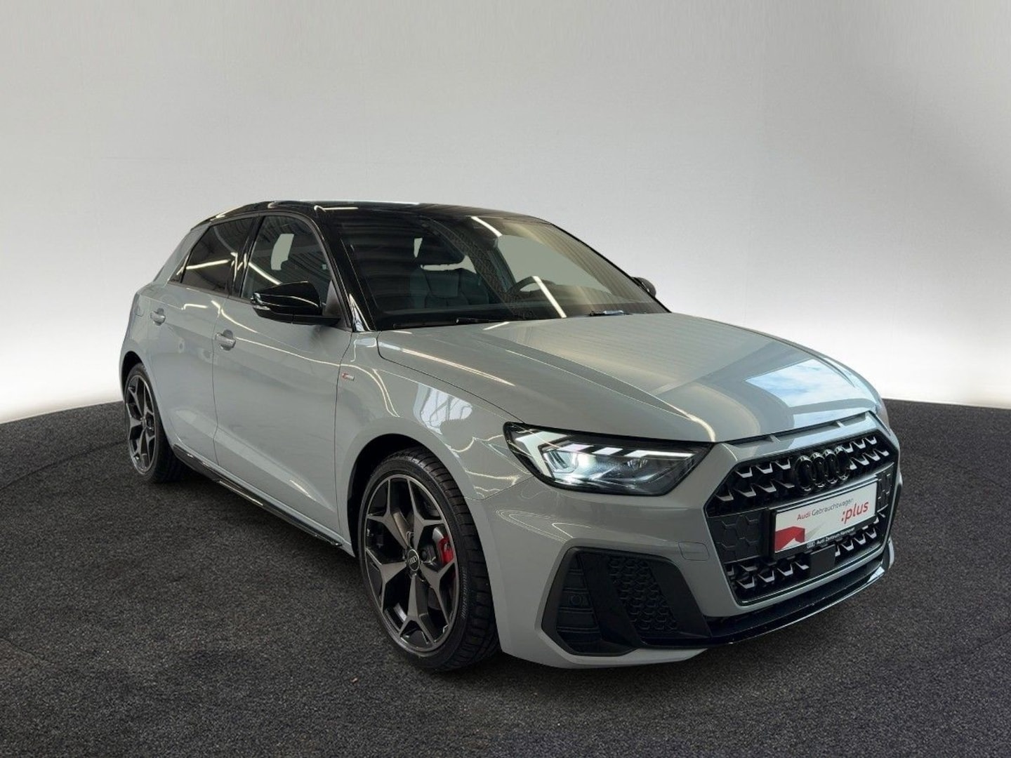 Bild über Audi A1 Sportback S line 40 TFSI S tronic - für weitere Informationen kontaktieren Sie den Audi Partner