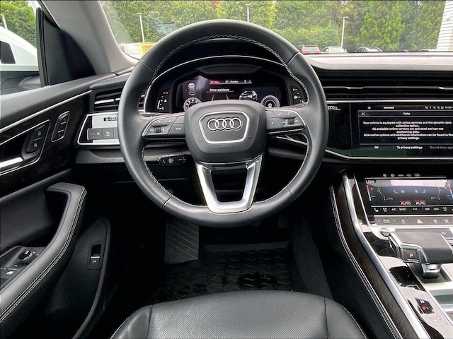 2023 Audi Q8