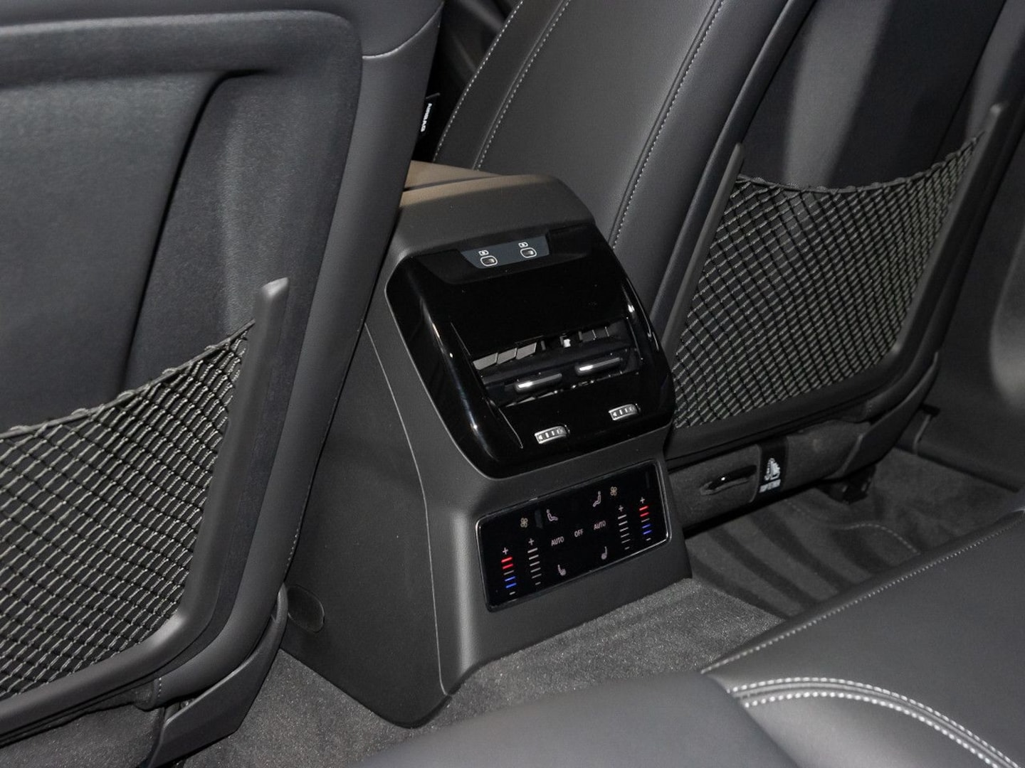 Bild über Audi A6 Limousine TDI quattro 150 kW S tronic - für weitere Informationen kontaktieren Sie den Audi Partner