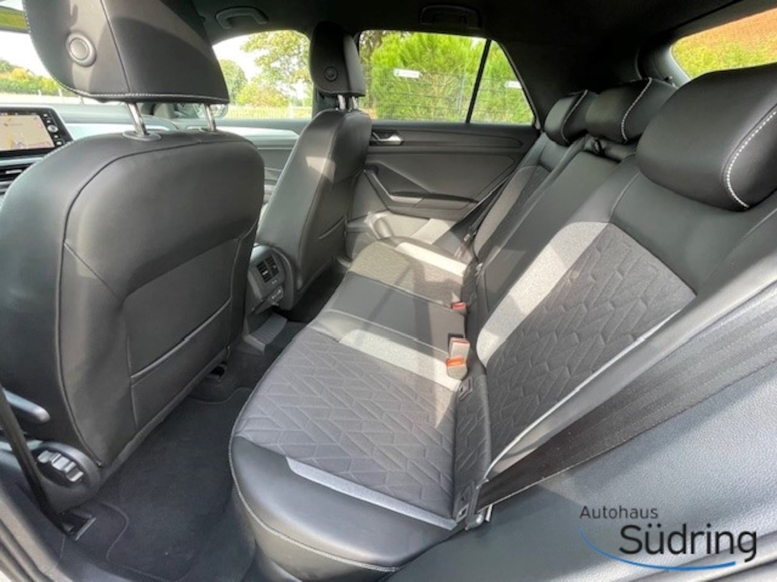 Volkswagen T-Roc – Bild 11